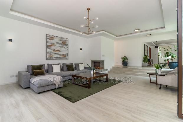 5bdrm Villa in Hardy for sale - thumbnail 9
