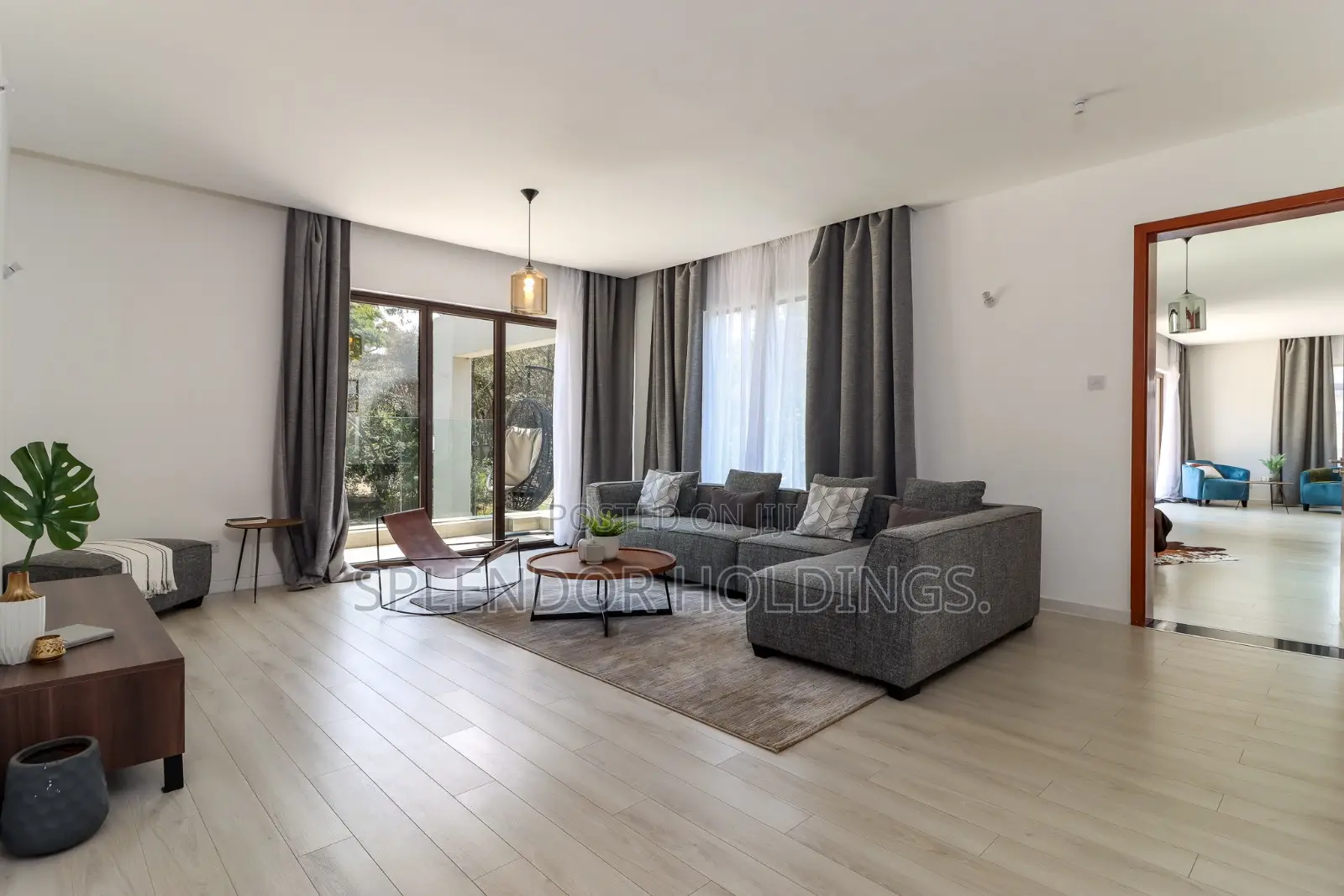 5bdrm Villa in Hardy for sale