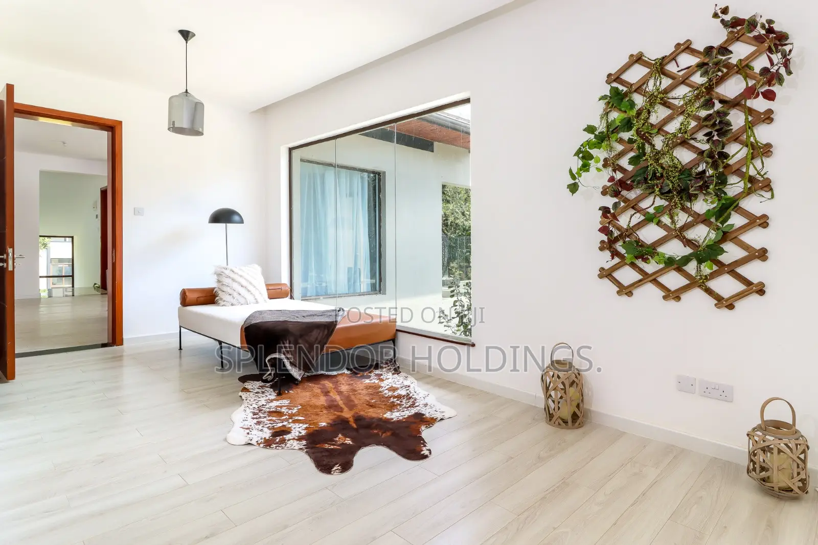 5bdrm Villa in Hardy for sale