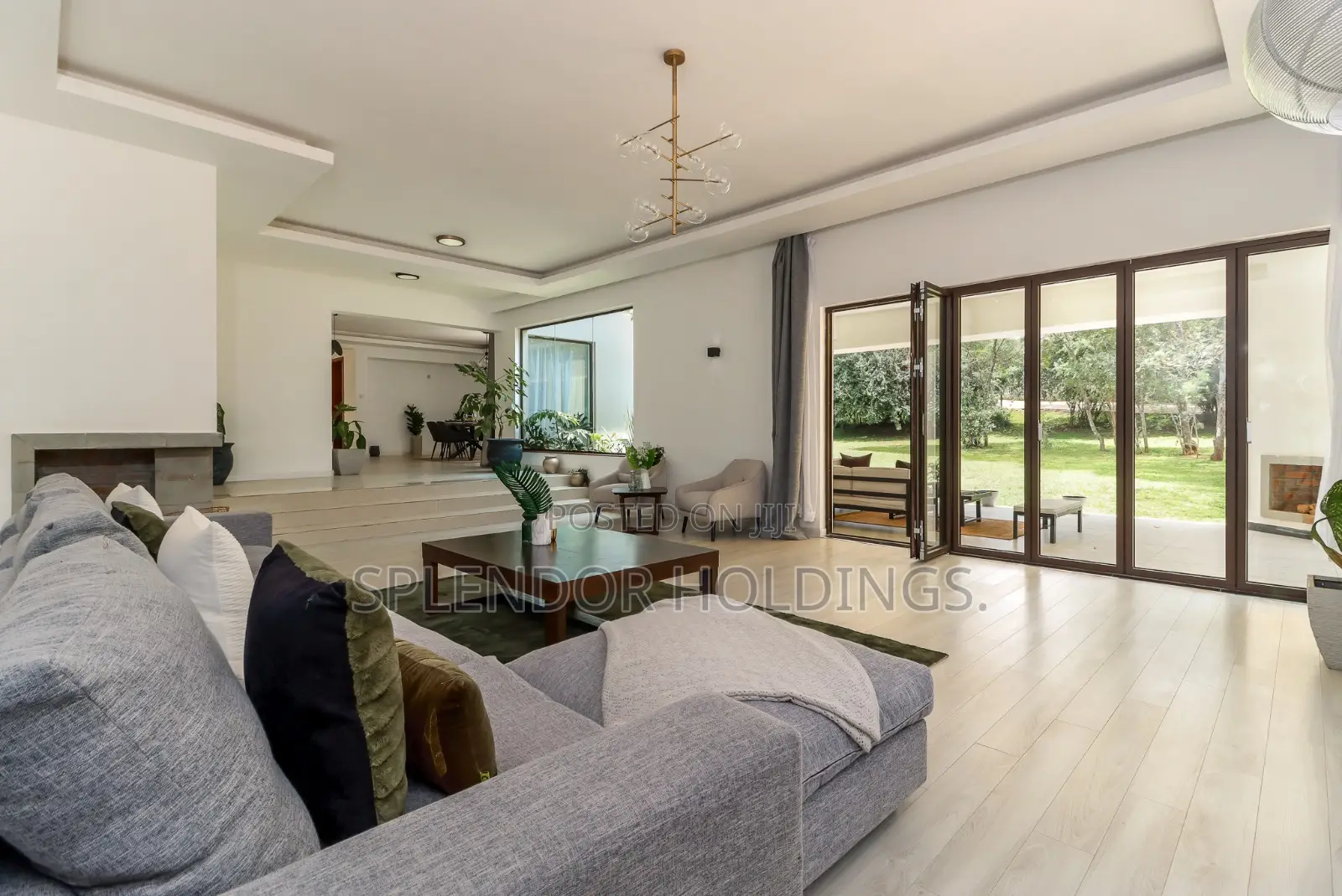 5bdrm Villa in Hardy for sale