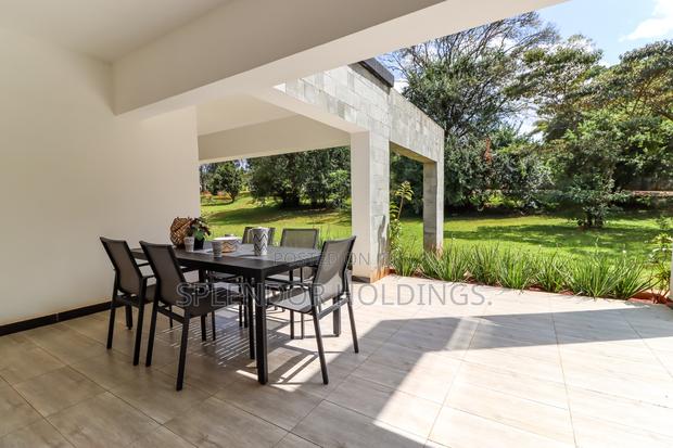 5bdrm Villa in Hardy for sale - thumbnail 19