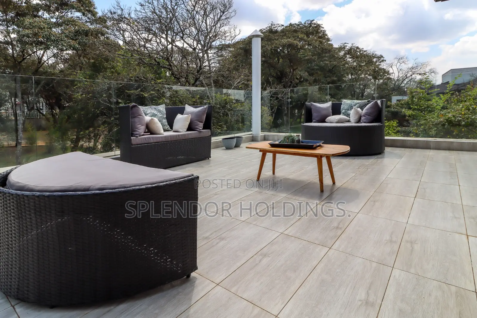 5bdrm Villa in Hardy for sale