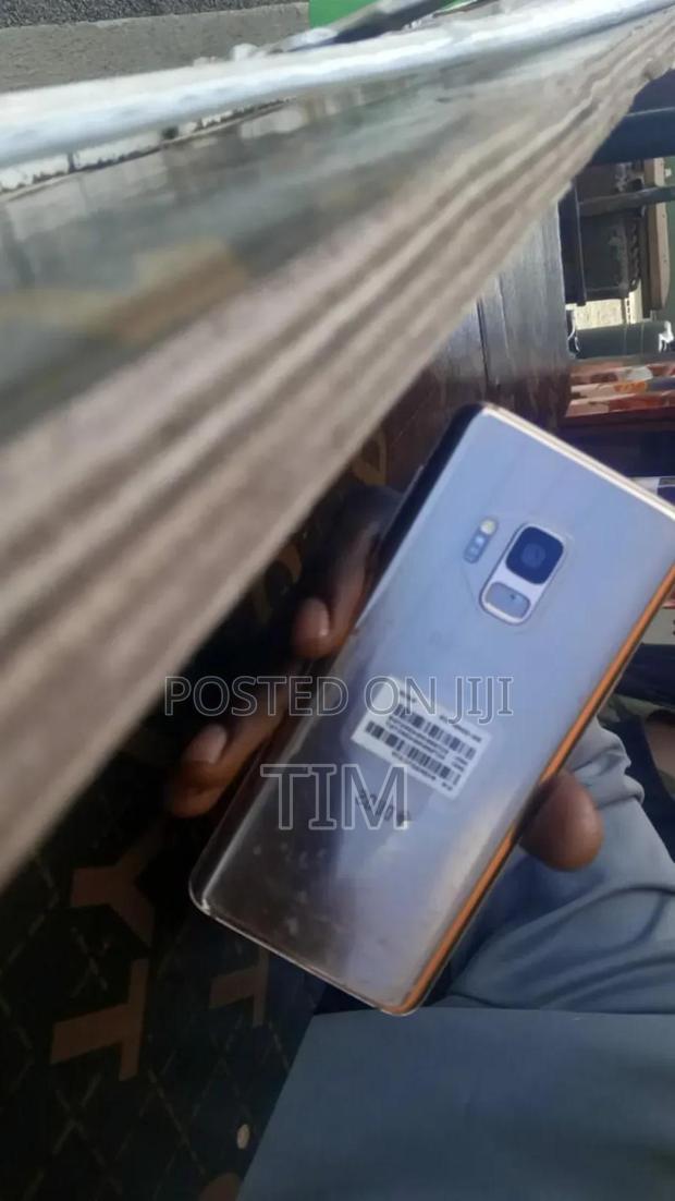 Samsung Galaxy S9 64 GB Gold