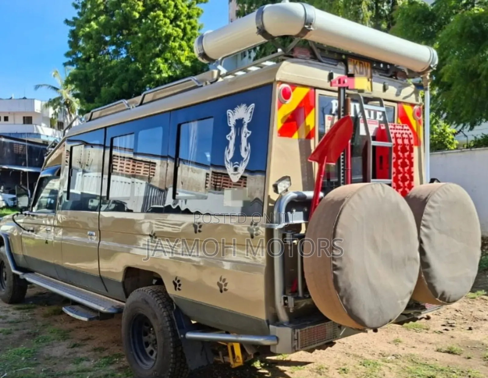 Toyota Land Cruiser 2014 Gold