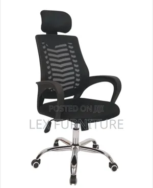 Meshed Headrest Office Chair
