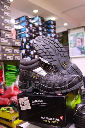 Ultimate Plus Leather Safety Boots