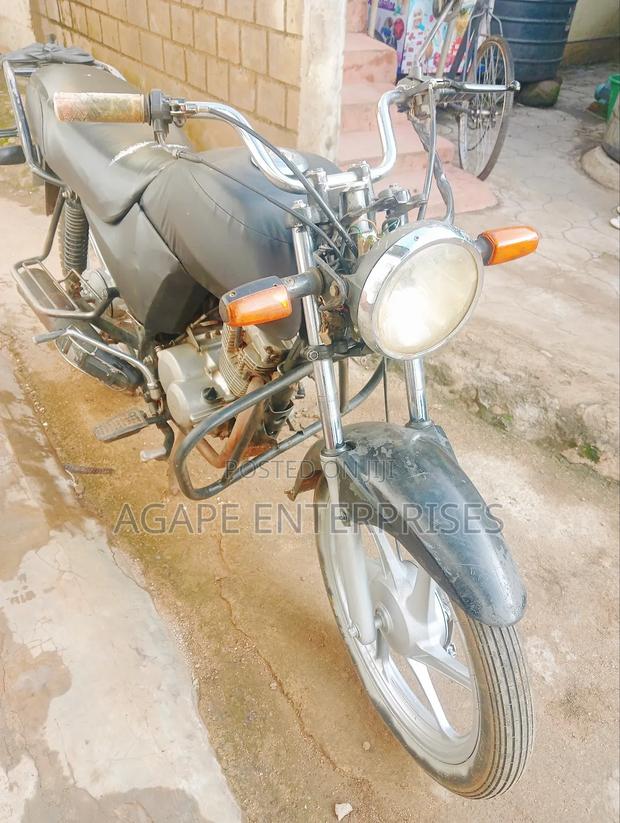 Honda CB 2019 Red - thumbnail 3