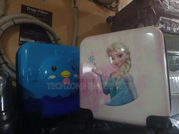 Kids’ Hard-shell Suitcase Design, With Wheels And Pull Handle - thumbnail 3