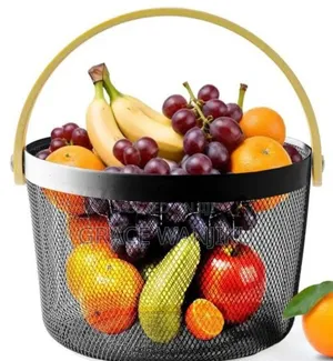 Round Square Pantry Mesh Wire Fruit Basket With Wooden Handle*