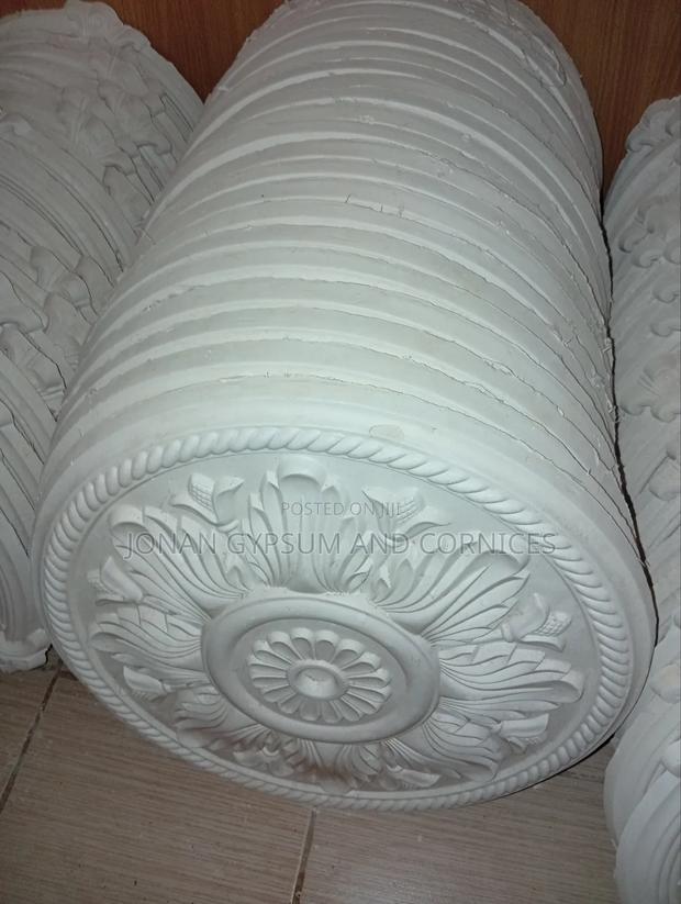 Powder Gypsum Medallions