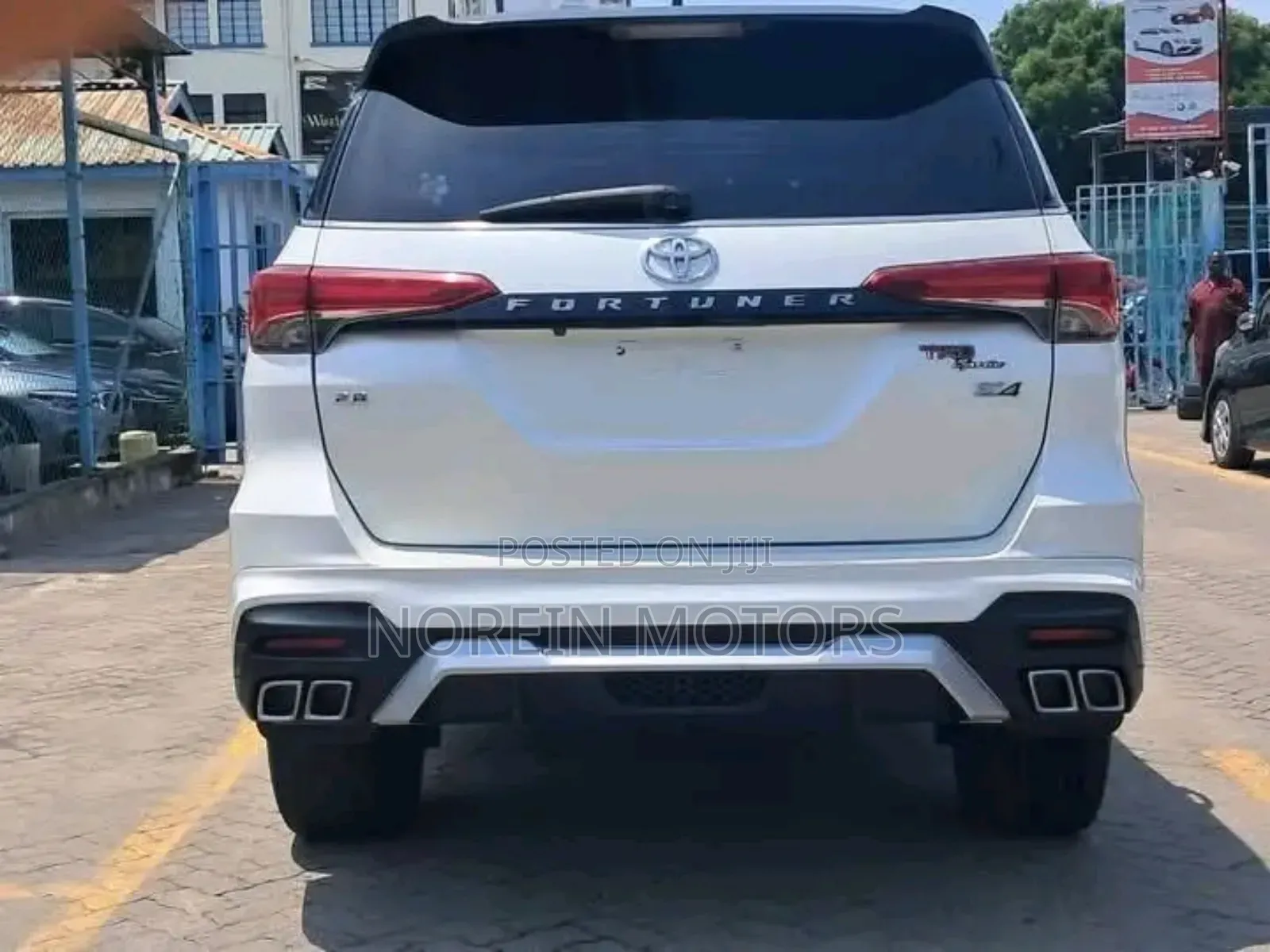 Toyota Fortuner 2018 White
