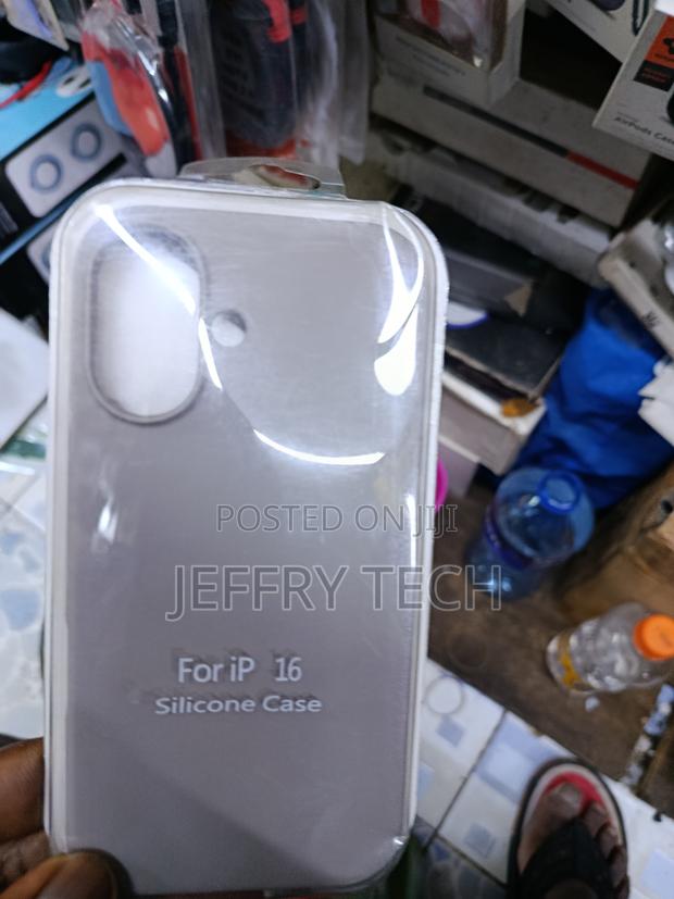 Filoto Liquid Silicone iPhone 16 Case With Cloth Lining-Gray - main view