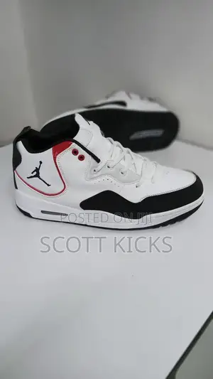Air Jordan Courtside 23