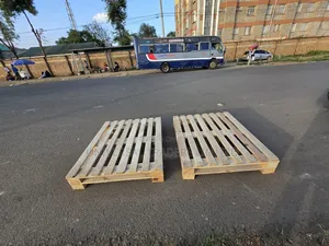 4ft by 6ft Handmade Pallet Bed -Neat Durable. 07gig