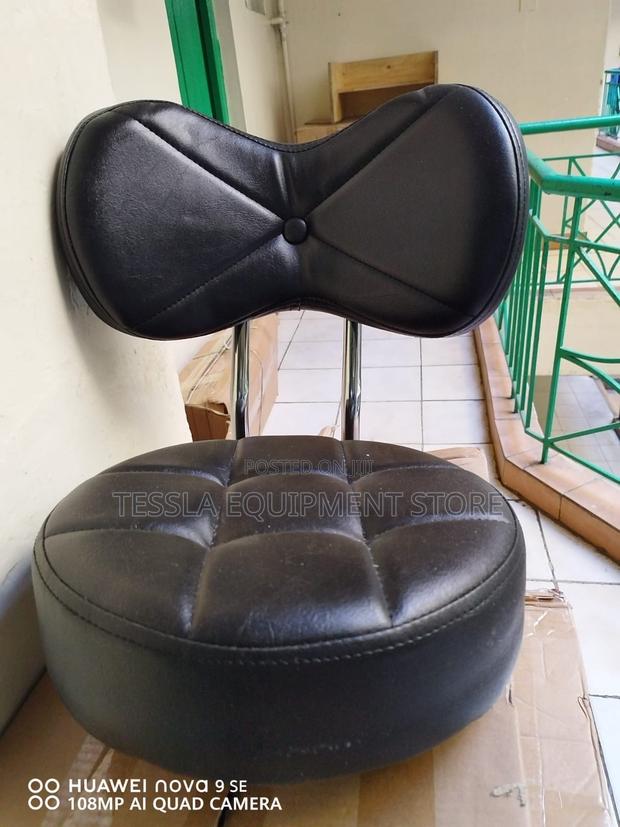 Manicure Pedicures Stool With Backrest - thumbnail 2