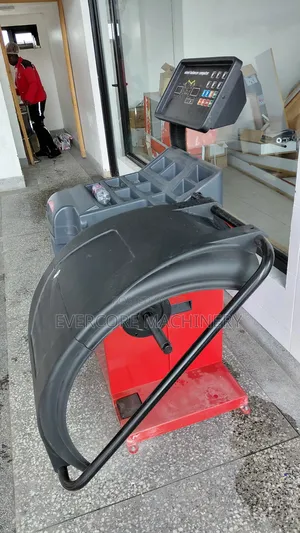 Computer Type Wheel Tyre Balancer Machine Electric Single Phase.