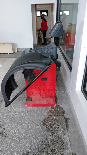 Computer Type Wheel Tyre Balancer Machine Electric Single Phase.