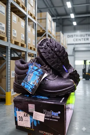 High-cut Breathable Leather Safety Shoes
