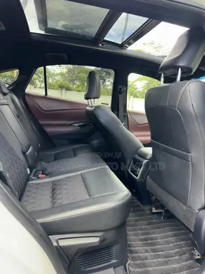 Toyota Harrier 2.0 2018 White