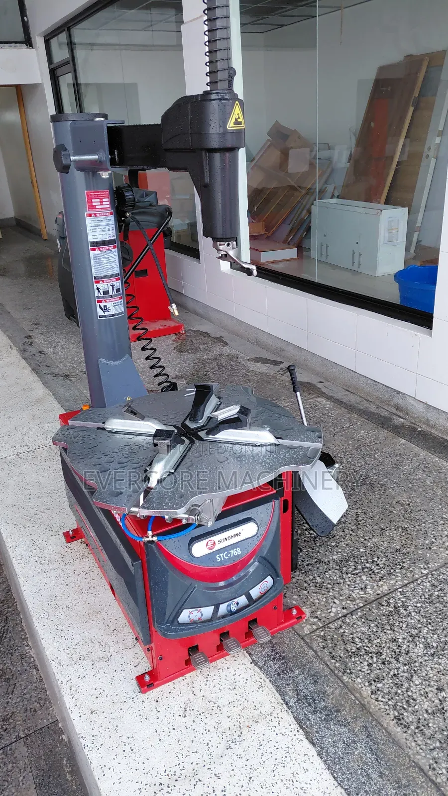 Best Quality Wheel Tyre Changer Machine Single and Three Phase.