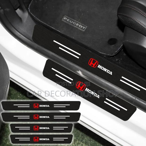 4pcs Honda Door Step Antiscratch Carbon Finish Stickers - main view