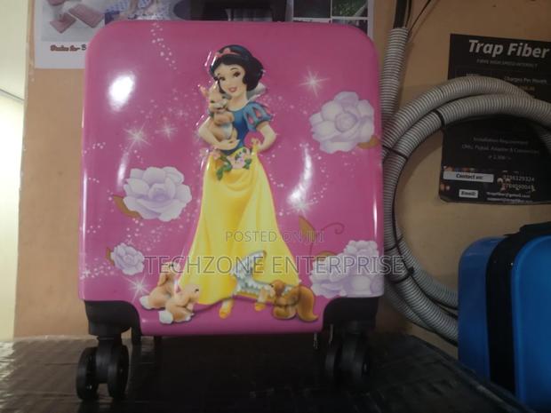 Quality Kids’ Hard-Shel With Wheels and Pull Handle - main view