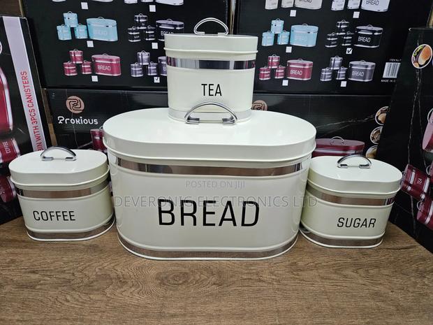 *Unique and Elegant Bread Storage