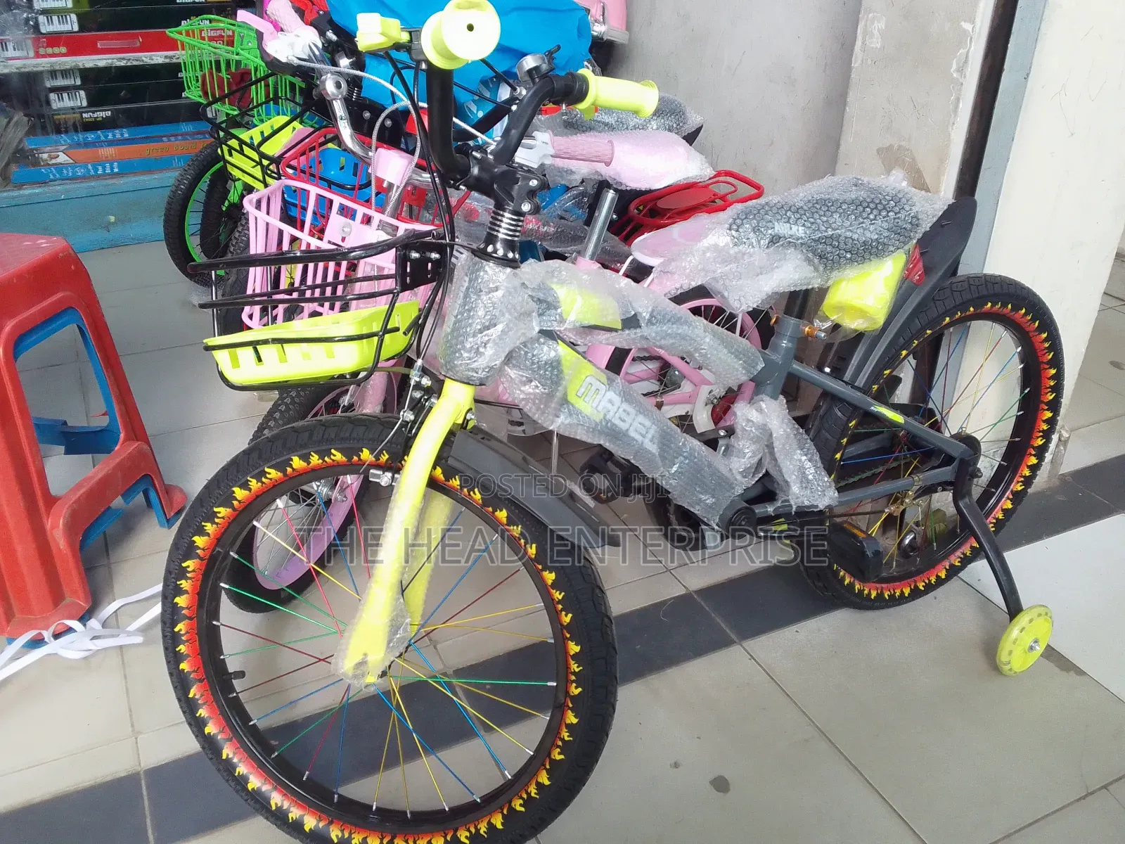 Grey//Yellow Kids Size 20 Bike for Kids Upto 12yrs