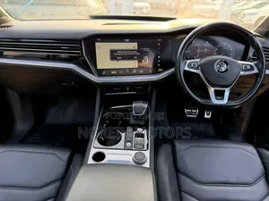Volkswagen Touareg 2020 Matt Black