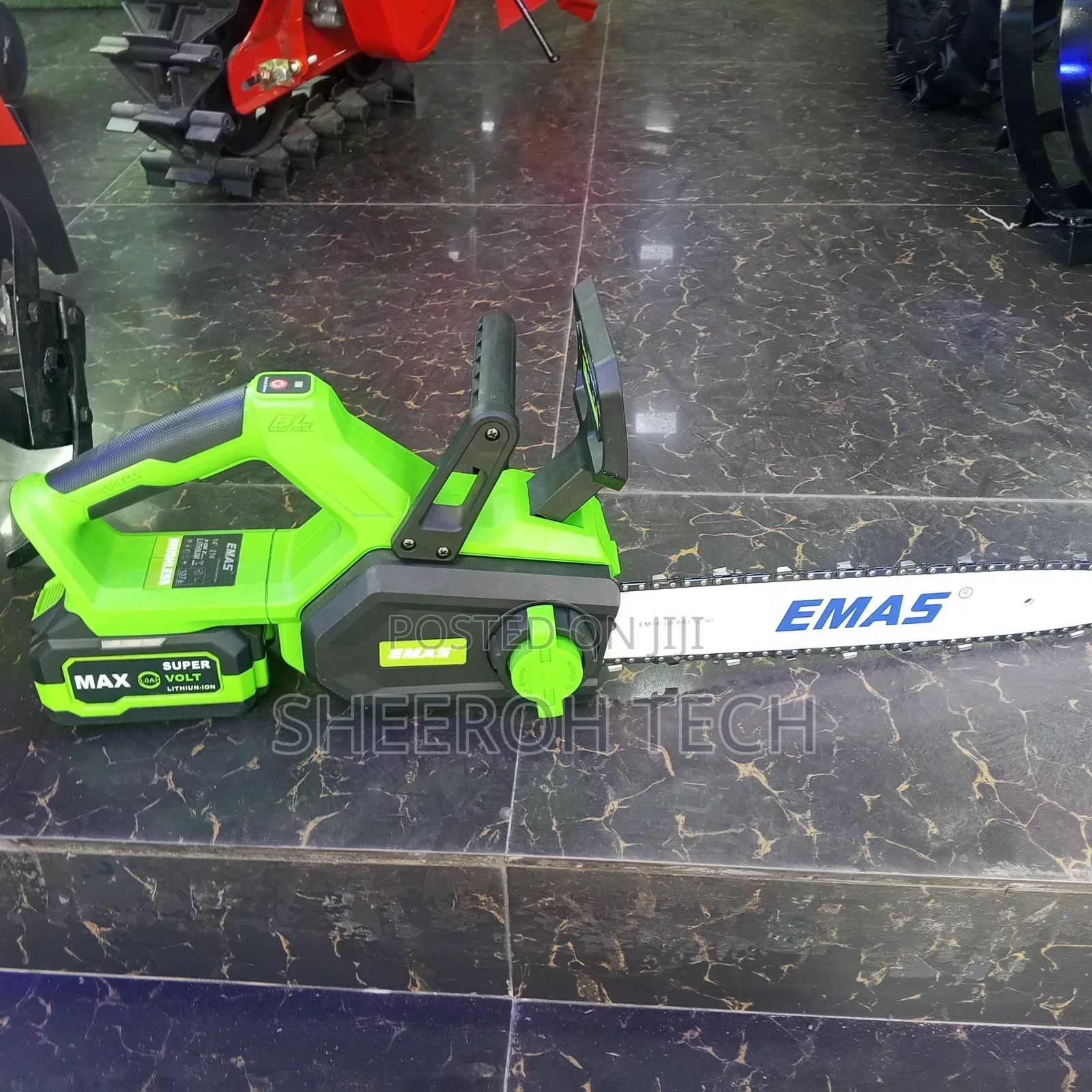 14" Cordless Chainsaw