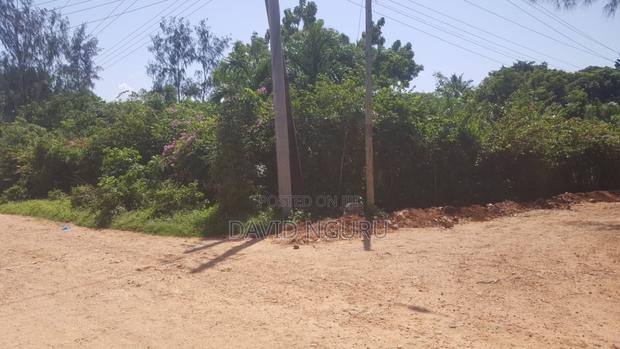 Prime 1⁄4 Acre Plot for Sale – Diani South Coast - thumbnail 5