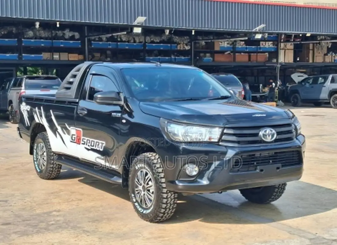 Toyota Hilux 2019 Black