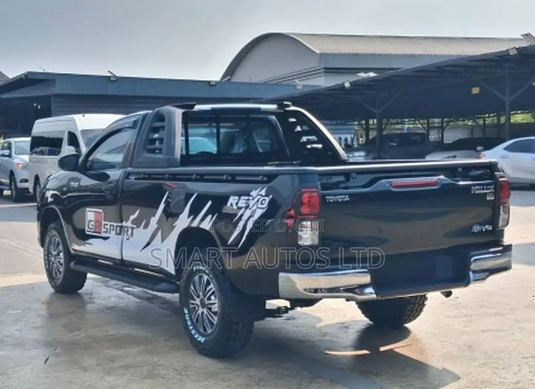 Toyota Hilux 2019 Black