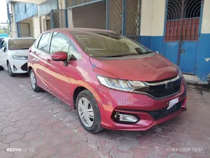 Honda Fit 2018 Maroon