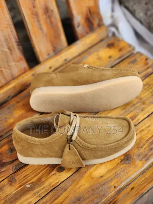 Quality Casual Leather Men Designer Rubber Sole Clarks Shoes