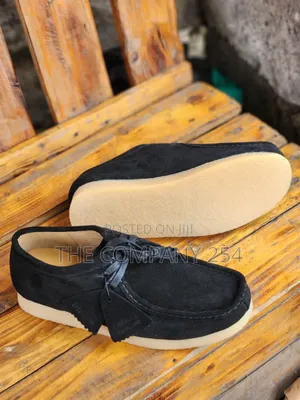 Quality Casual Leather Men Designer Rubber Sole Clarks Shoes