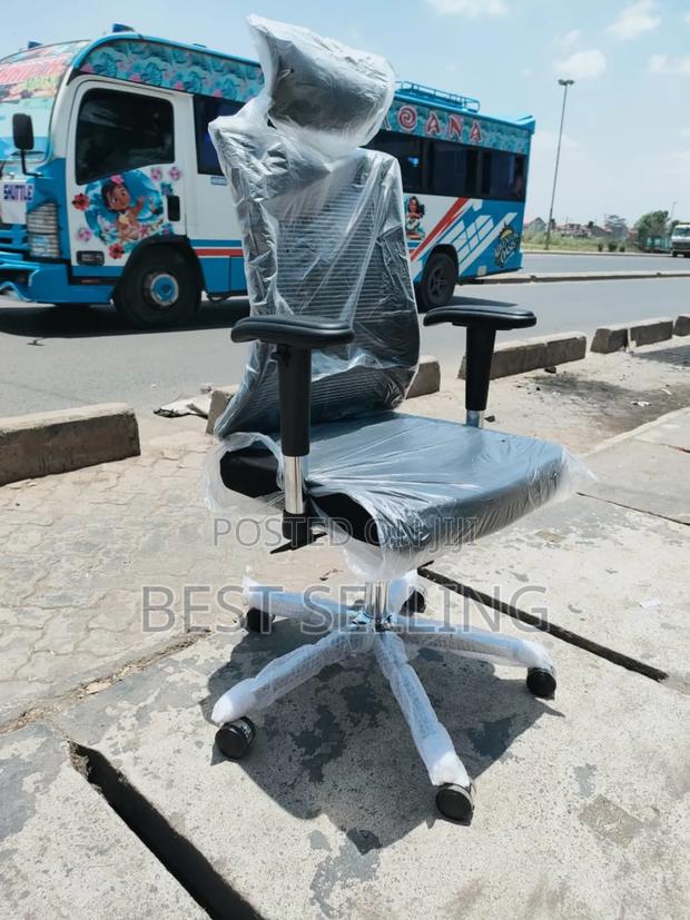 Recommendable High Back Executive Office Chair - main view