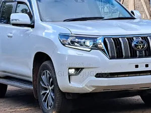 Toyota Land Cruiser Prado 2.8 2020 White
