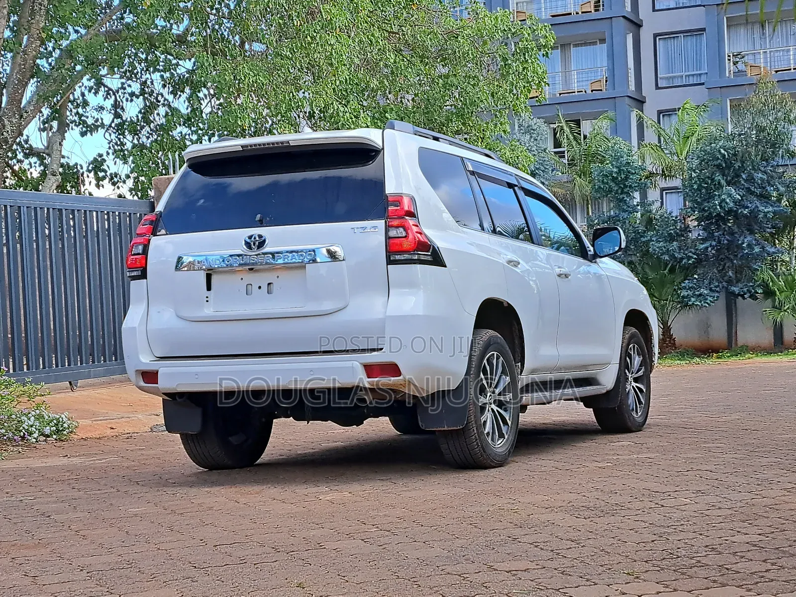 Toyota Land Cruiser Prado 2.8 2020 White