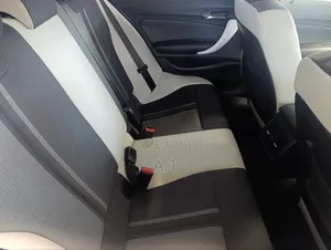 BMW 118i 2019 White