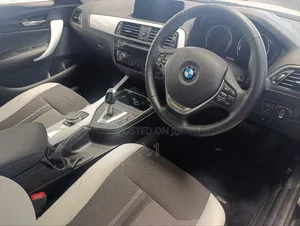 BMW 118i 2019 White