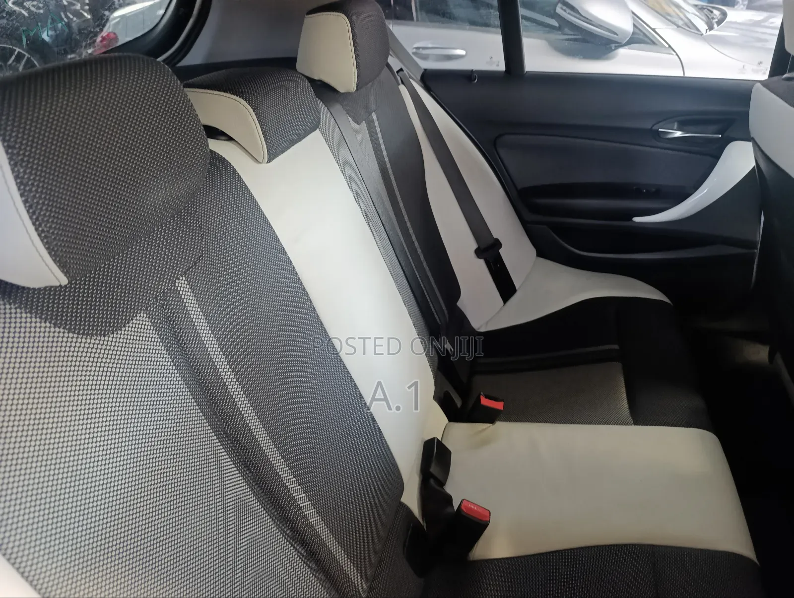 BMW 118i 2019 White