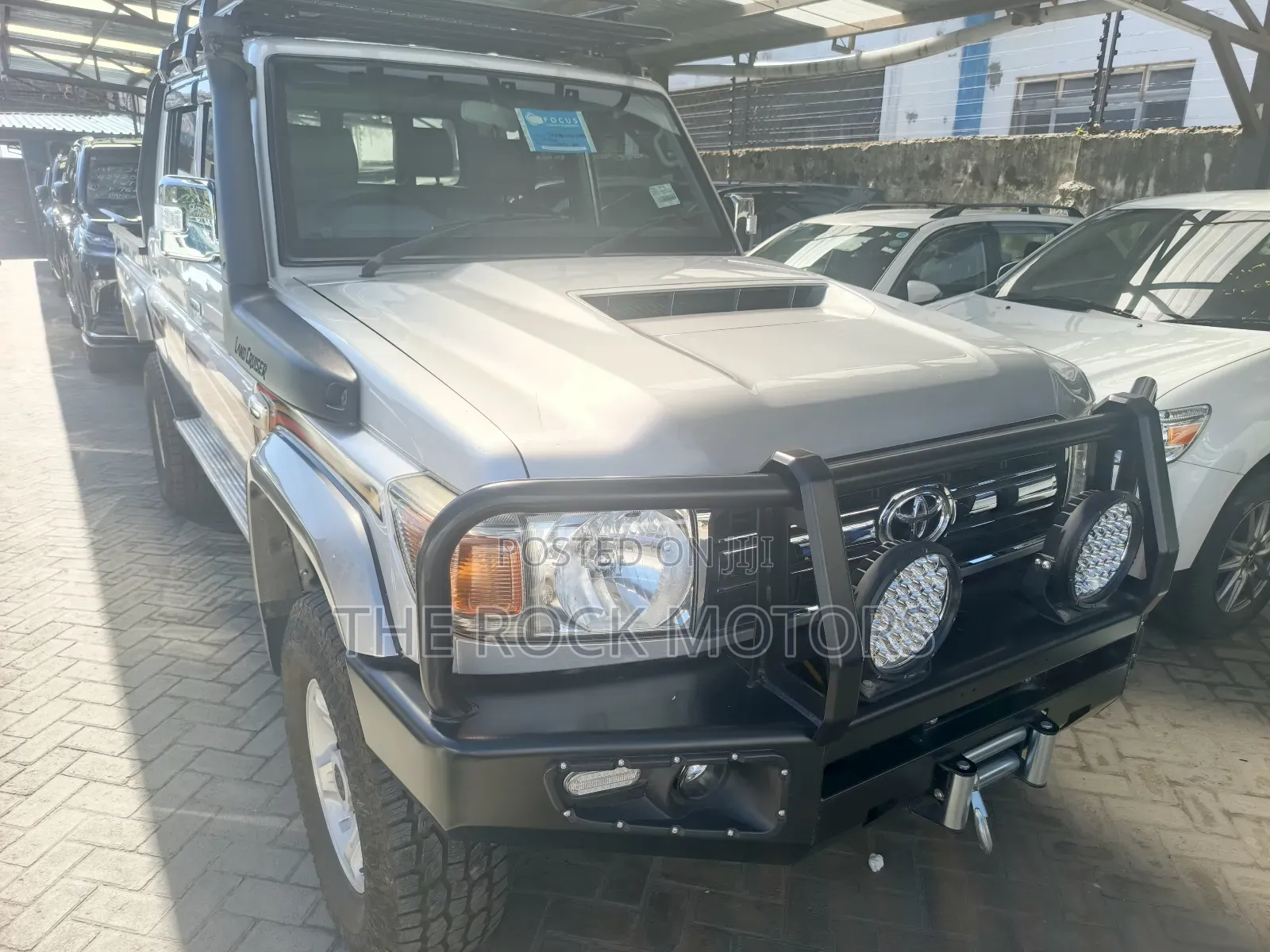 Toyota Hilux 2018 White
