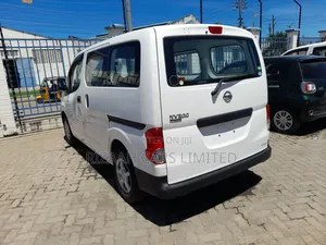 Nissan NV200 2018 White