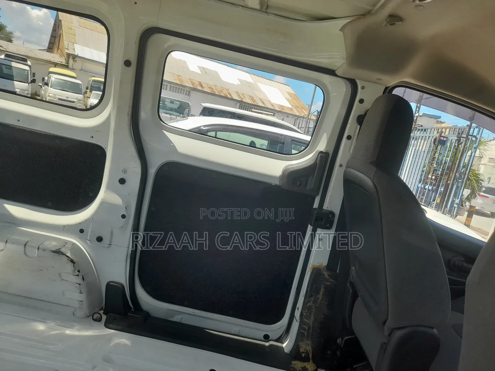 Nissan NV200 2018 White