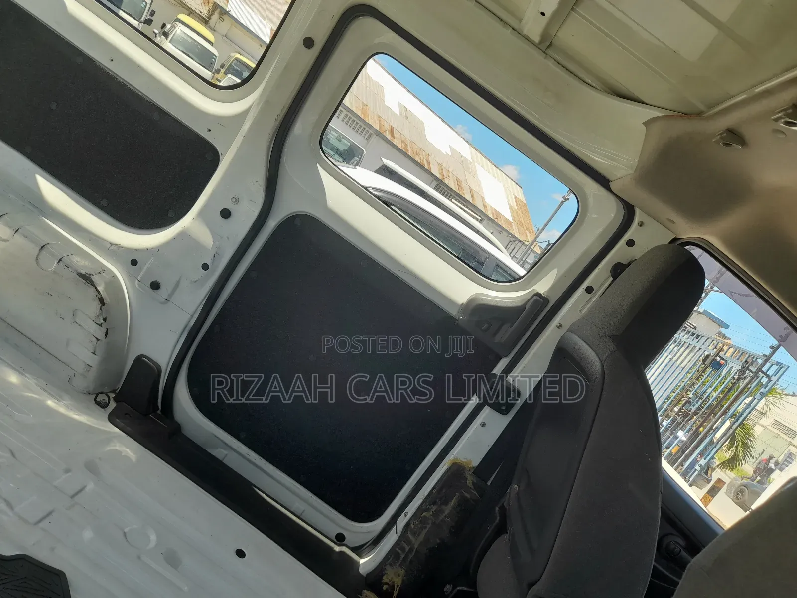 Nissan NV200 2018 White