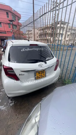 Toyota Vitz 2015 White