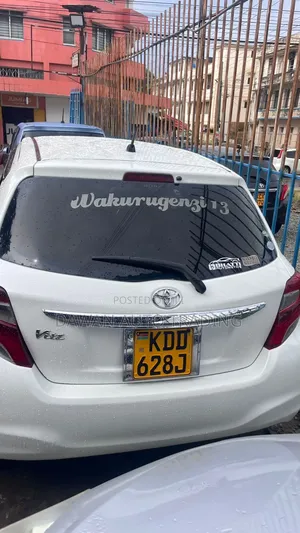 Toyota Vitz 2015 White