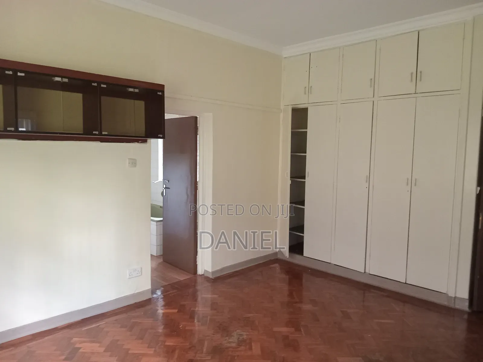 Four Bedroom Bungalow for Commercial Use to Let in Westlands