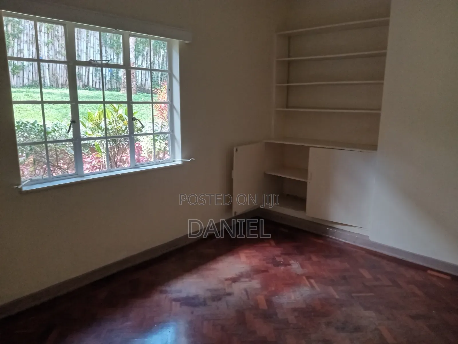 Four Bedroom Bungalow for Commercial Use to Let in Westlands